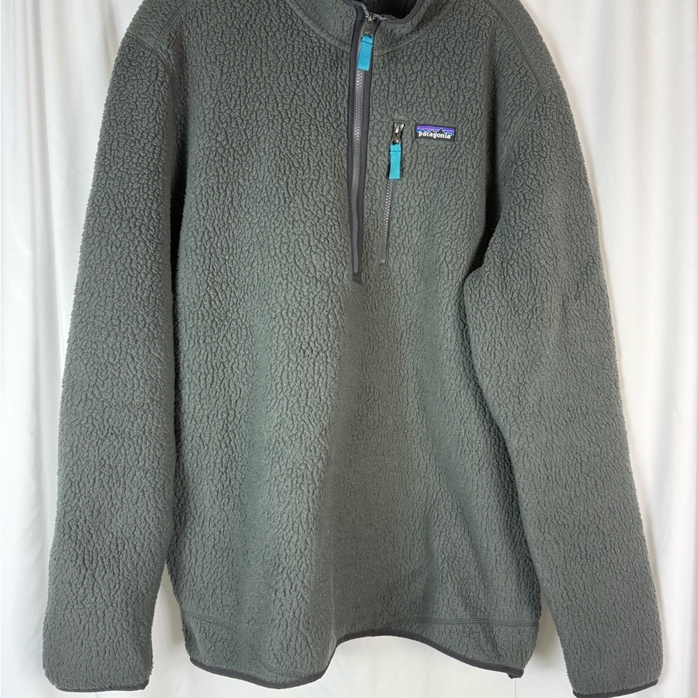 Vintage Patagonia Black Fleece with Blue Trim xxl